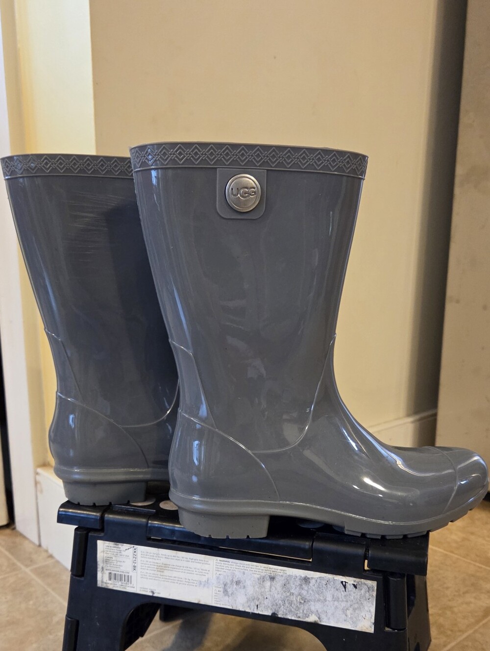 Uggs "Sienna" Charcoal Rain Boots